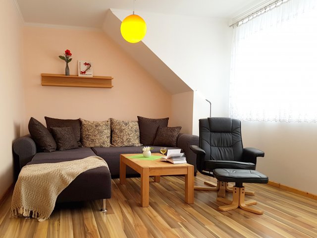 gemütliches Sofa in erienwohnung 2 in Ganzlin bei Plau am See Mecklenburgische Seenplatte 